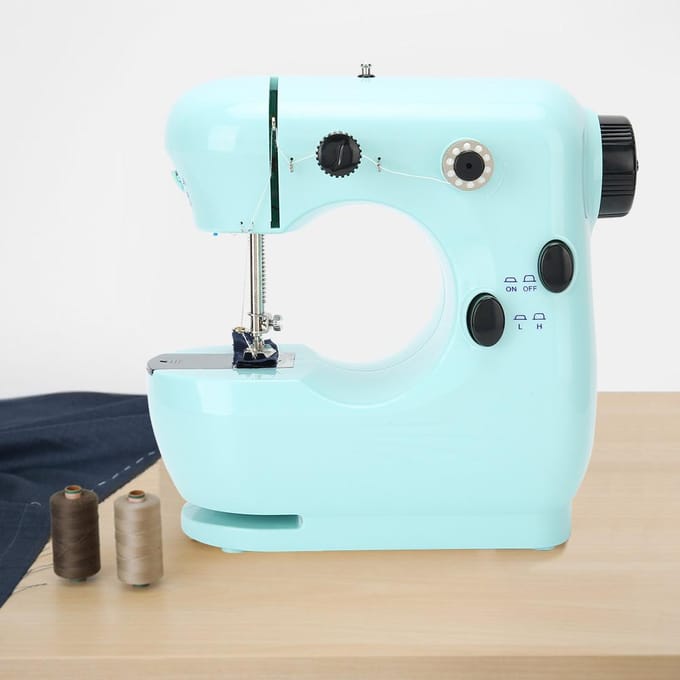 Draagbare Tafel Naaimachine Herstellen Multifunctioneel Thuis DIY Borduurwerk Tool 100‑240V US Stekker US Plug white