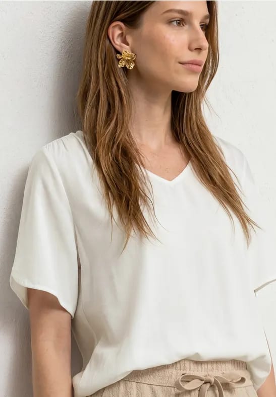 Blouseshirt met korte mouwen en V-hals
