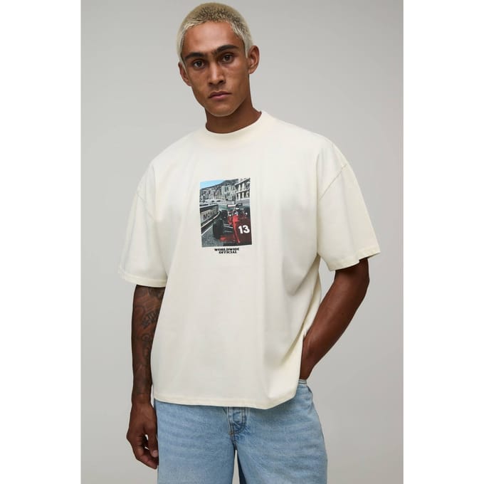 Ecru Oversized Boxy T-shirt Met Fotografische Auto Borstprint | Size Large