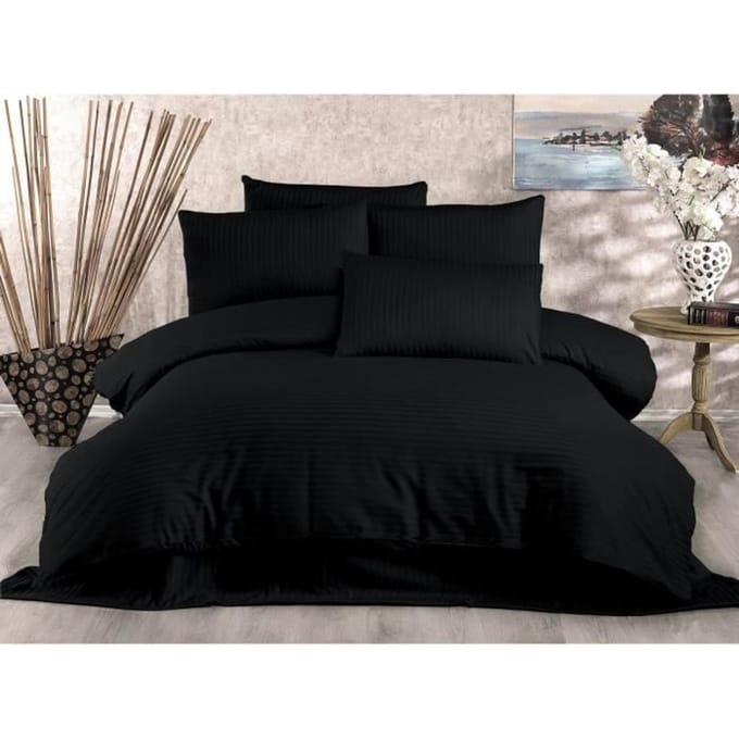 Parure de lit - 1 housse de couette 220 x 240 cm + 2 taies d'oreiller 60 x 60 cm - 70% polyester, 30% coton - Noir