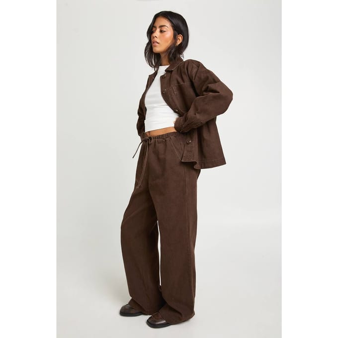 boohoo Dames Oversized Gewassen Elastische Wijde Pijpen Broek | Chocoladebruin | Maat: 42