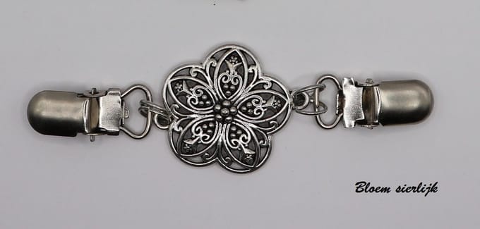 Frutsels by Es -Vestsluiting - Vestclip - Sjaalspeld - Vestklem - Bloem - sierlijk - Zilverkleurig