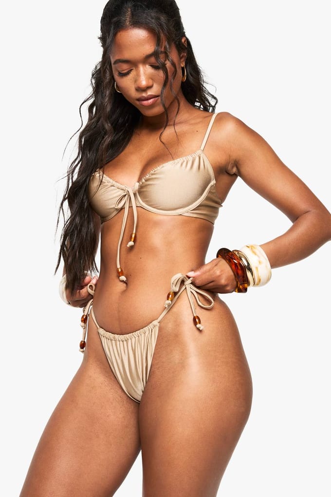 boohoo Dames Kralen Charme Strikzijslip | Mokka | Maat: 44