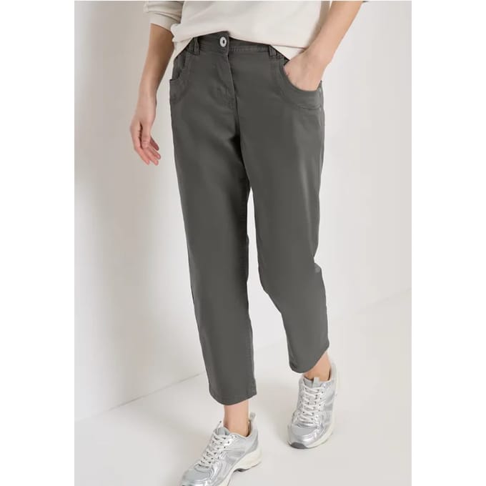 7/8 Mid Waist Slim Legs broek in casual fit