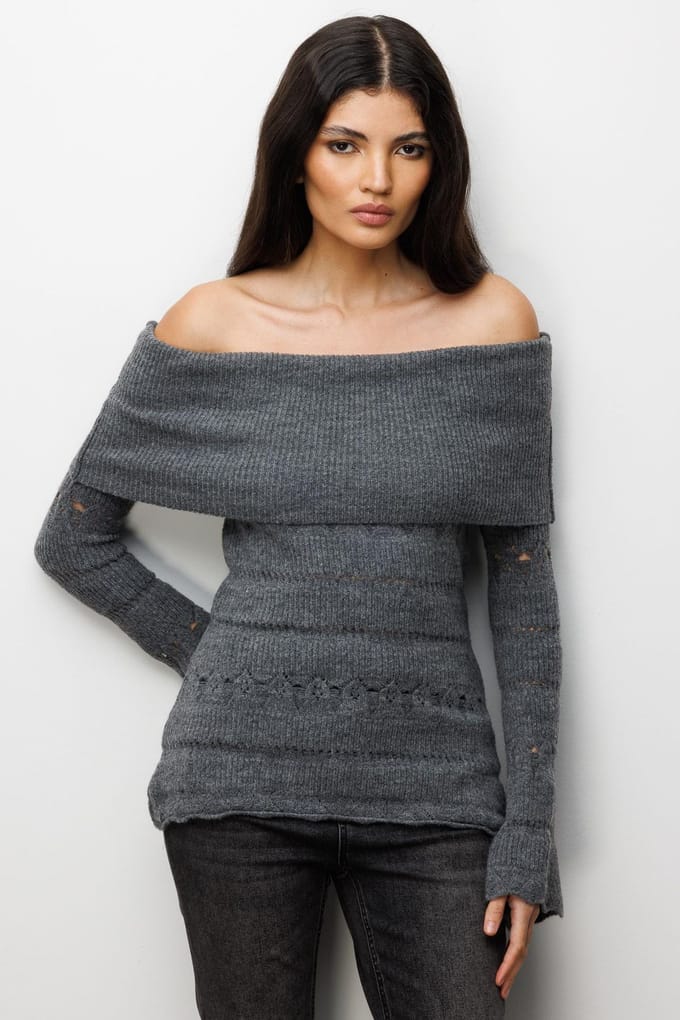 Off-shoulder Gerepte Trui met Uitsnijdingen