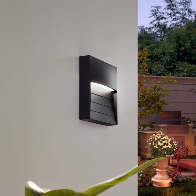 Lindby LED buitenwandlamp Elissa, zwart, kunststof, CCT