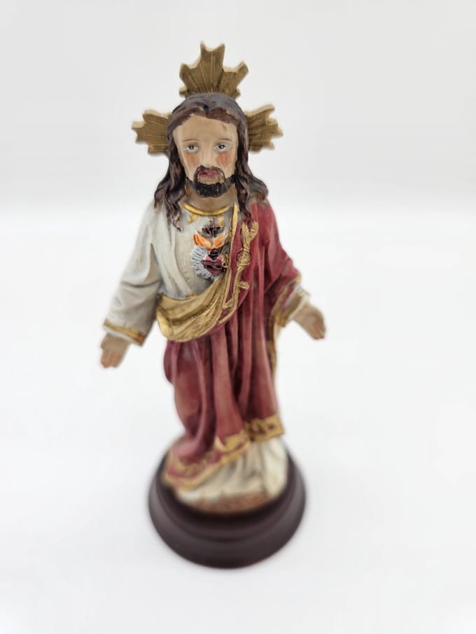 Jezus Christus met Kruis Wonderdadig - beeld 13,5 cm hoog op console - materiaal polystone - religieus beeld