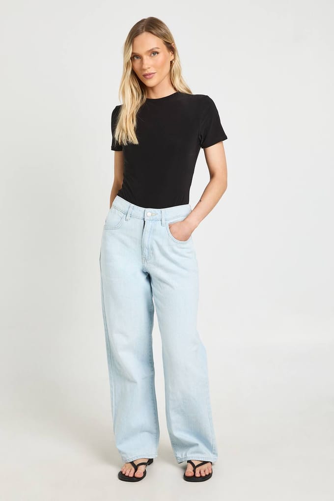 boohoo Dames Petite Dubbellaags Slinky Bodysuit Met Korte Mouwen | Black | Maat: 10