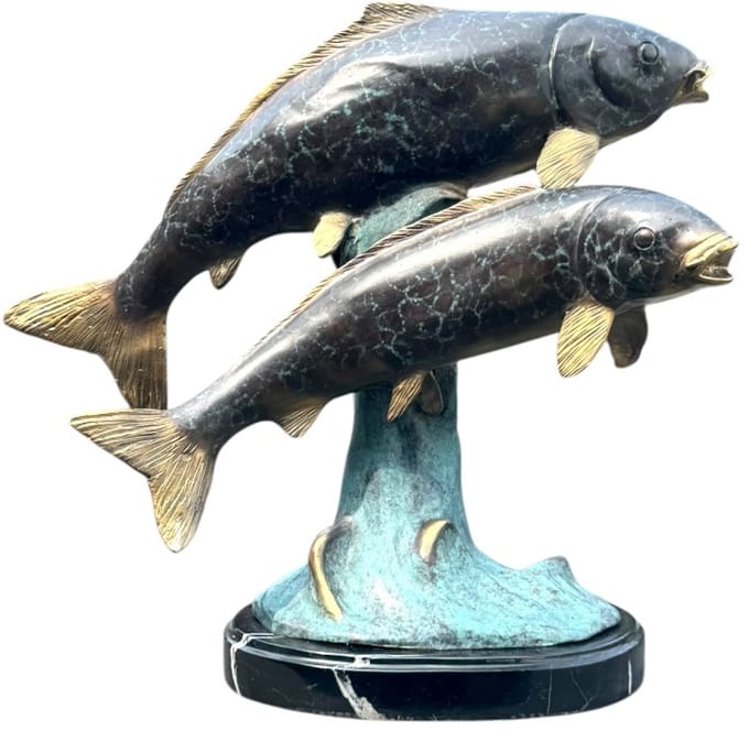Koi karpers beeld – exclusief bronzen sculptuur – kunst in kleur