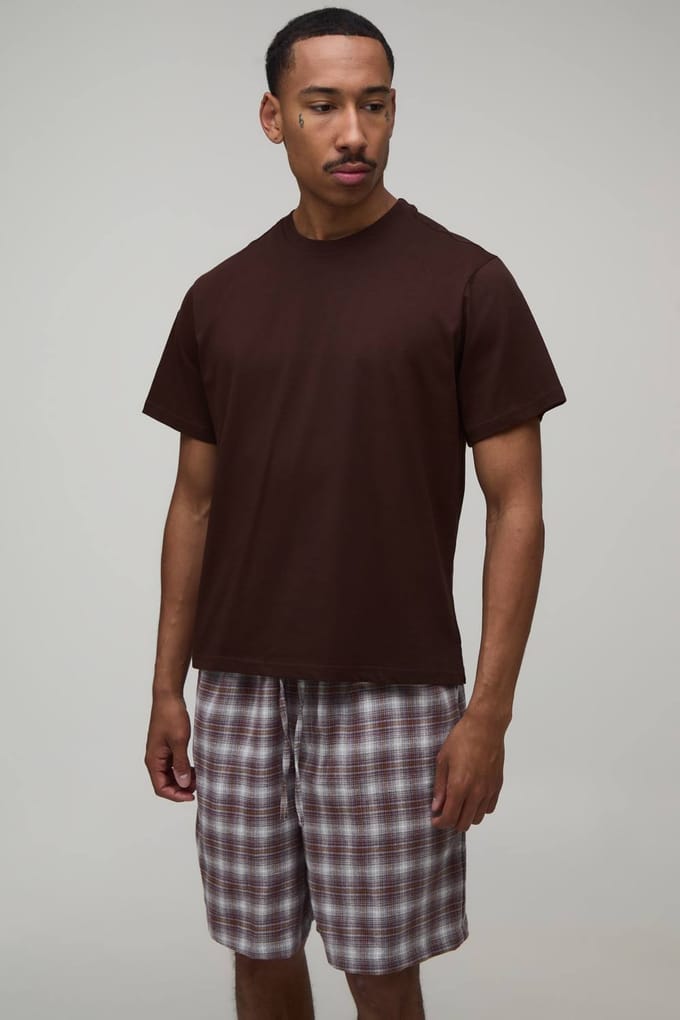 Regular Fit T-shirt & Geruite Lounge Short Set | Chocolate | Size Medium