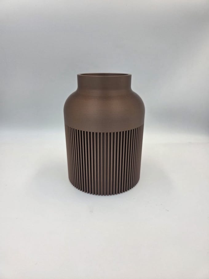 Vaas - 3D - 16cm - Metallic koperbruin 13800