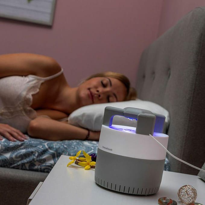 Lampe anti-moustiques à aspiration KL Silen InnovaGoods blanc