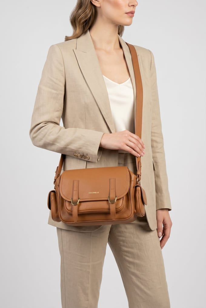 Coccinelle campus Cuir Maat: OS | Schoudertassen Outlet | Dames | Bruin