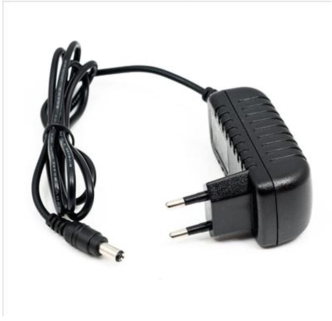 Adapter 12-volt 2 ampère