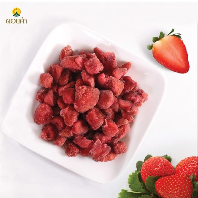 Doi Kham Gedehydrateerde Aardbei 140 g. x 1 / 3 / 6 / 12 st 140 g. white