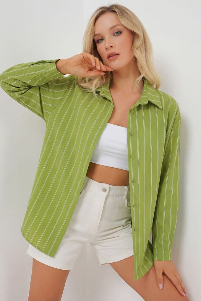 Gestreepte Oversized Blouse met Knopsluiting