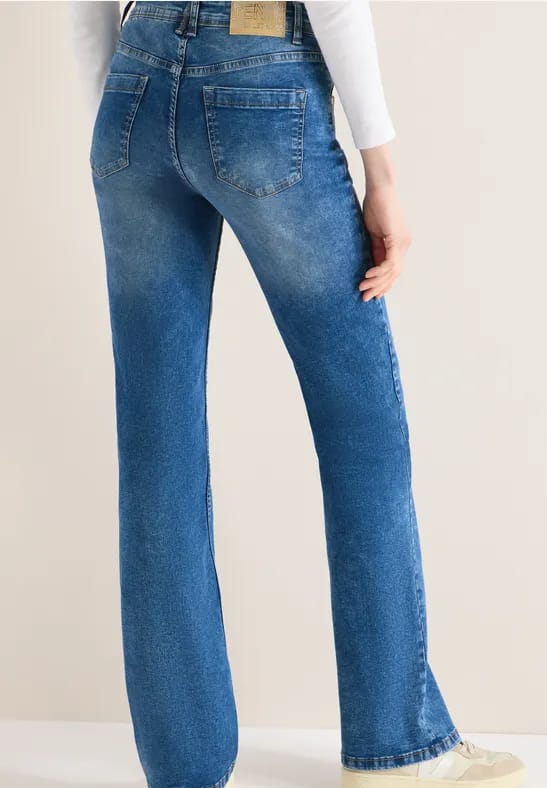 Bootcut jeans