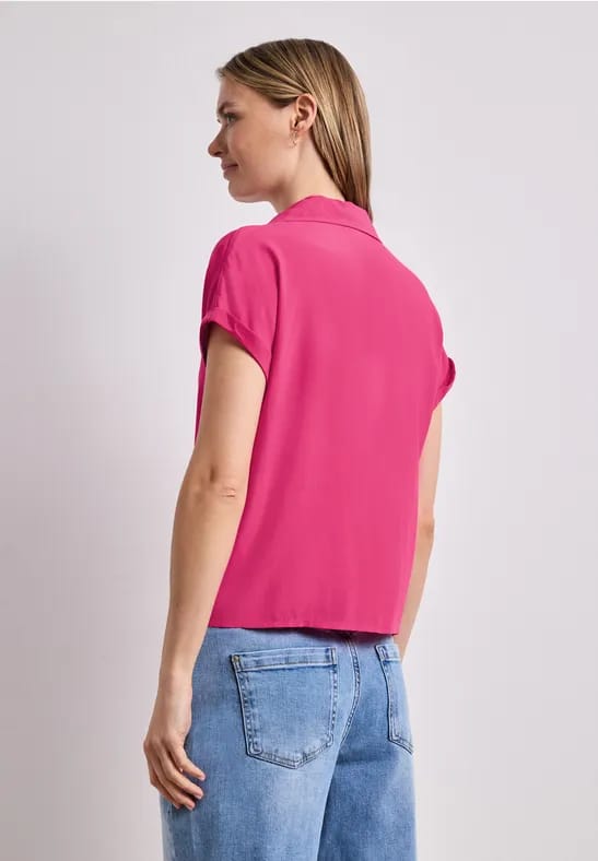 Blouse met overhangende schouders en bowlingkraag