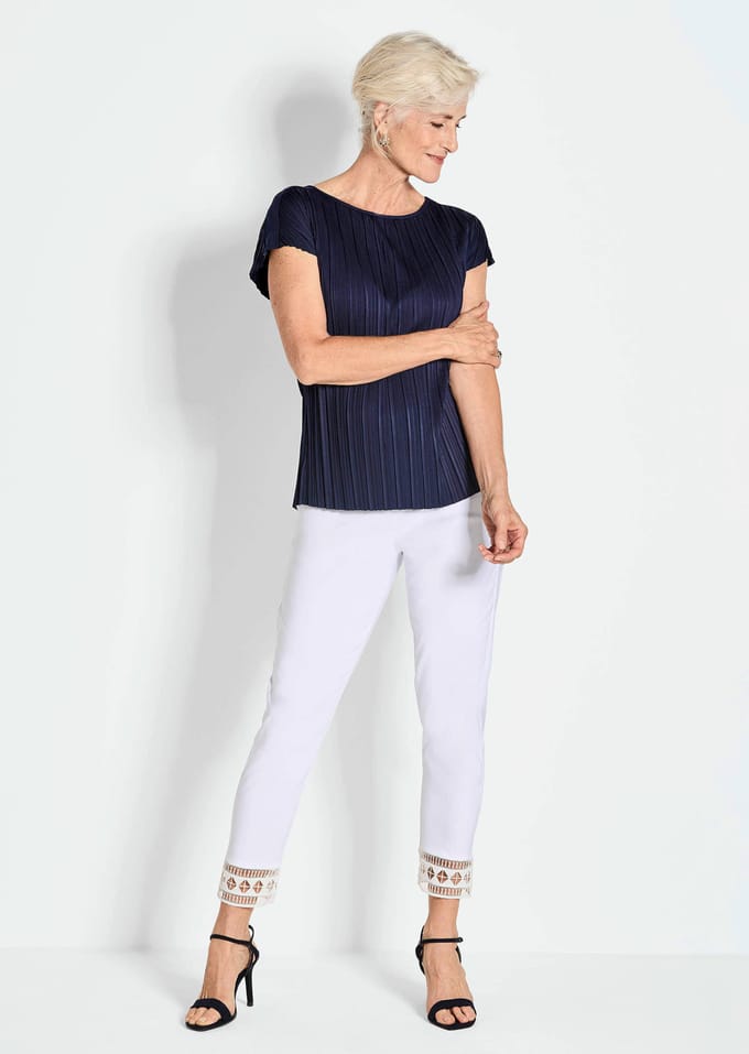 Goldner Plissé-shirt Top met korte mouwen en boothals
