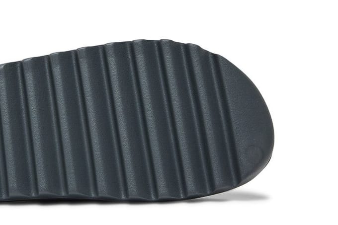 Yeezy Slides Slate Grey