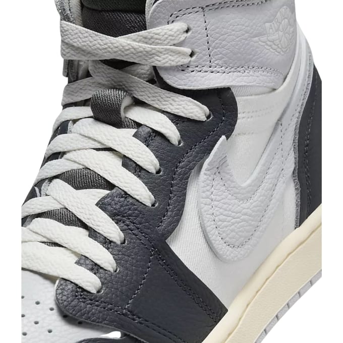 Nike Air Jordan 1 Mm Hoge Zwarte Sneakers