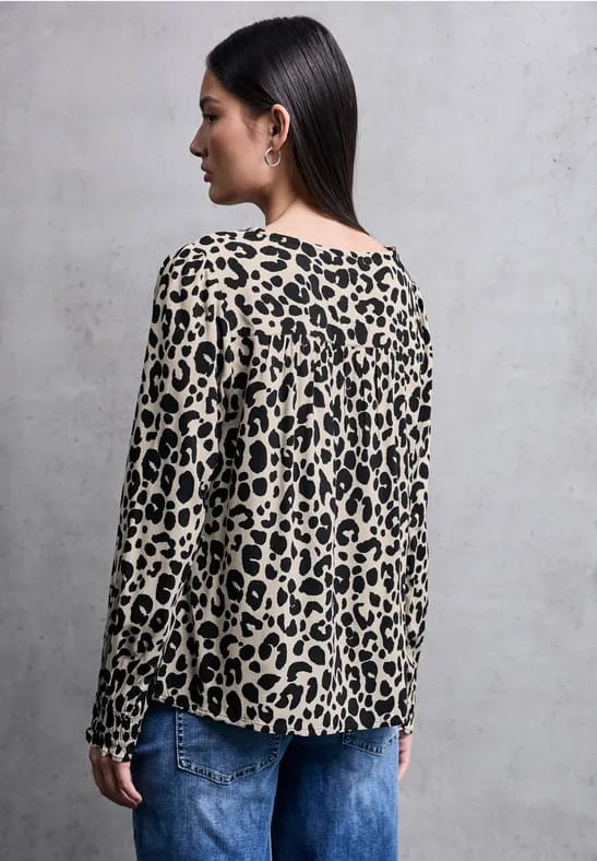 Blouse met V-hals en ruches