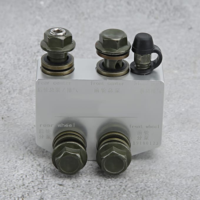 Gecombineerde CBS Hydraulische Rempomp Systemen voor Motorfietsen Elektrische Voertuigen white
