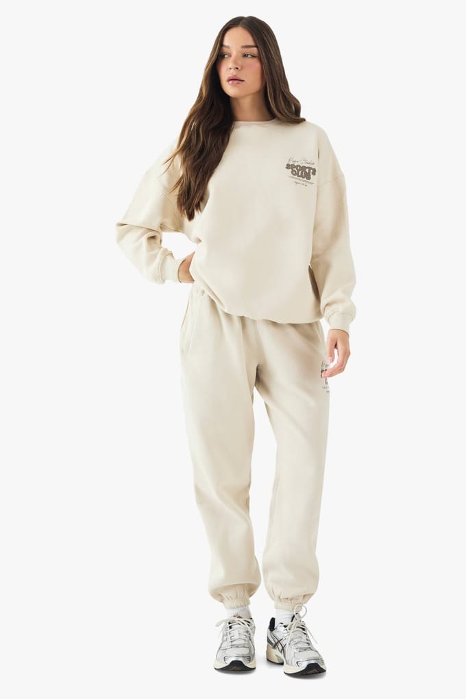 Dames DSGN Studio Sports Bubble Slogan Oversized Sweatshirt | Stone | Maat: XL
