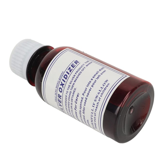 100 ml zilveroxidatiemiddeloplossing voor het zwart maken van vintage stijl en retro sieraden. Oxidatievloeistof white