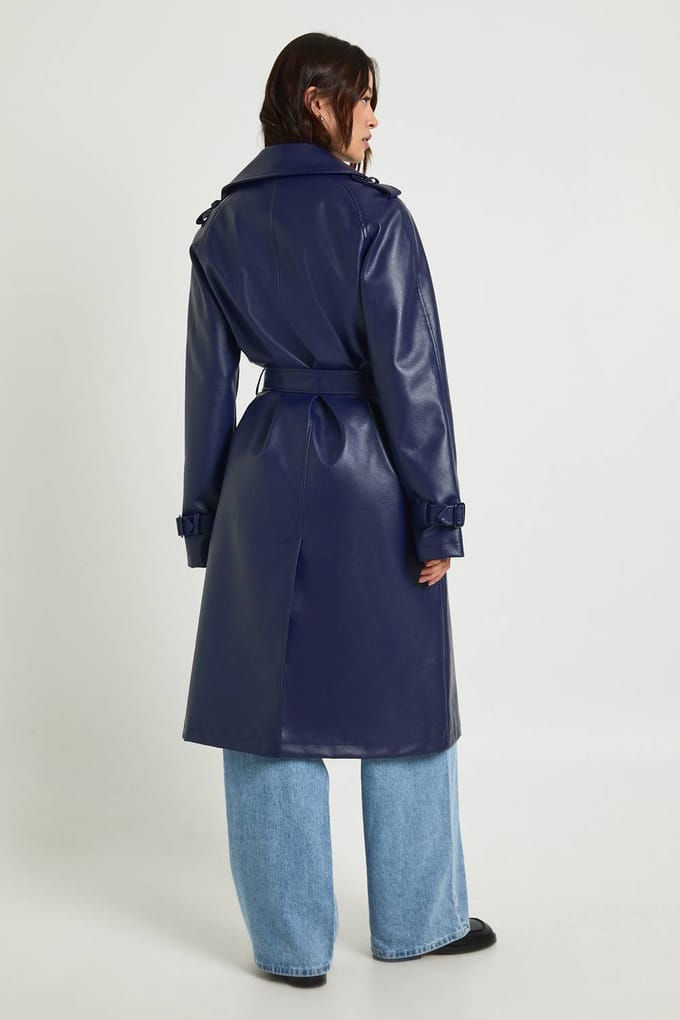 boohoo Dames Lange kunstleren trenchcoat | Navy | Maat: 8