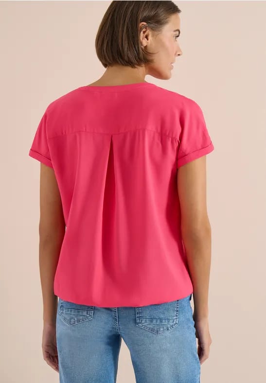Blouse met korte mouwen en gespleten hals