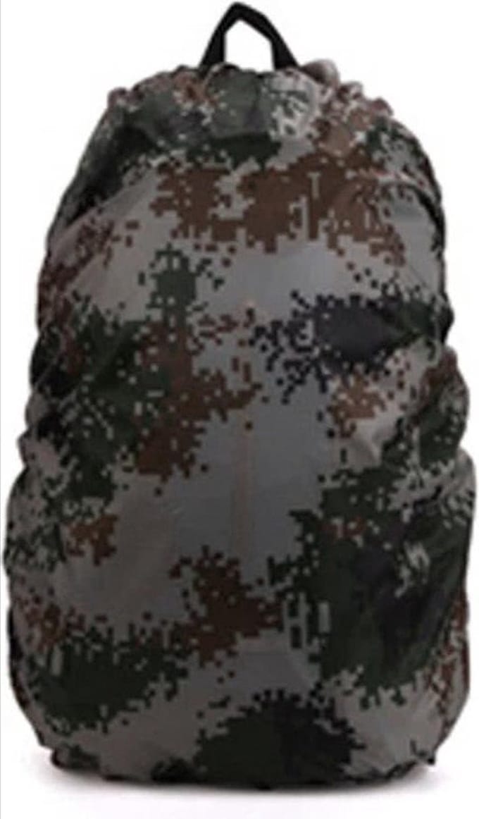 New Age Devi - Universele backpack beschermhoes - Regenhoes voor 25-35L - Camouflage