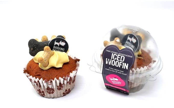 Barking Bakery Vanilla Pink Iced Woofin - Hondensnacks - per stuk