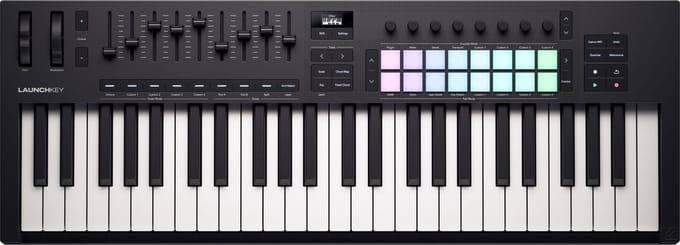 Novation Launchkey 49 MK4 - MIDI Keyboard Controller - 49 Semi-Gewogen Toetsen - 16 FSR Pads - 9 Faders - OLED Display - USB-C