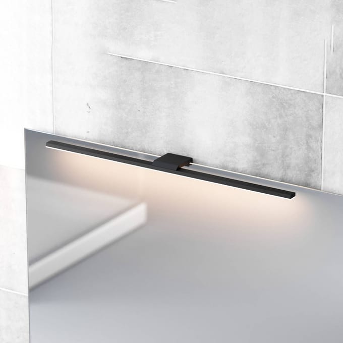 MCJ LED spiegellamp Triga IP44 zwart 60cm, 3.000K