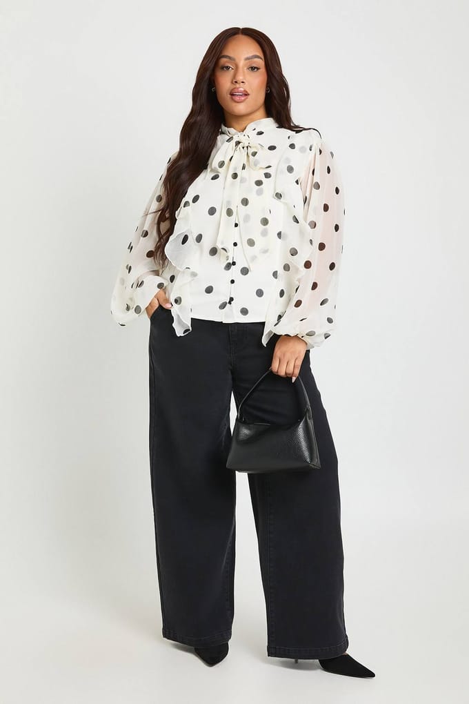 boohoo Dames Plus Size Polka Dot Chiffon Blouse met Ballonmouwen | Wit | Maat: 44