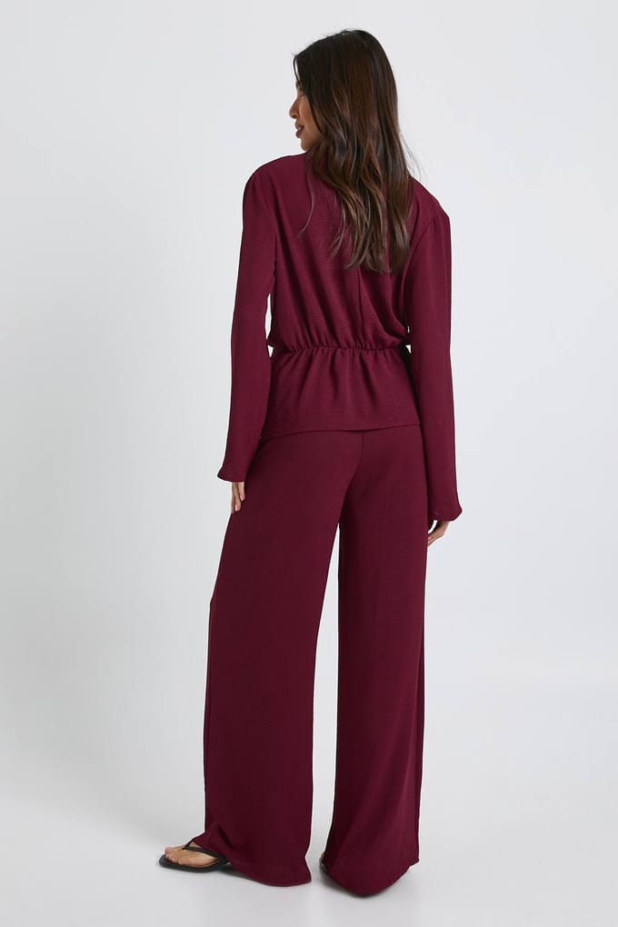 boohoo Dames Geweven Draperende Lange Mouw Blouse & Broek Set | Bordeaux Rood | Maat: 40