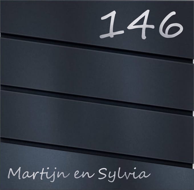 BR600 Brievenbus antraciet met naam en huisnummer 37x37x8.5cm