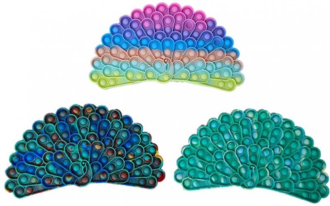 Magic fidget Peacock