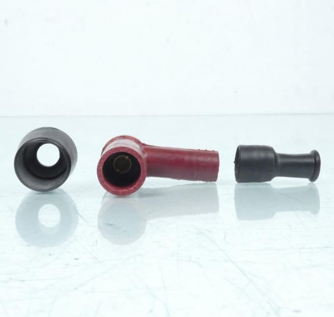 Antiparasite marron coudé 90° pour bougie sans olive pour moto cyclomoteur