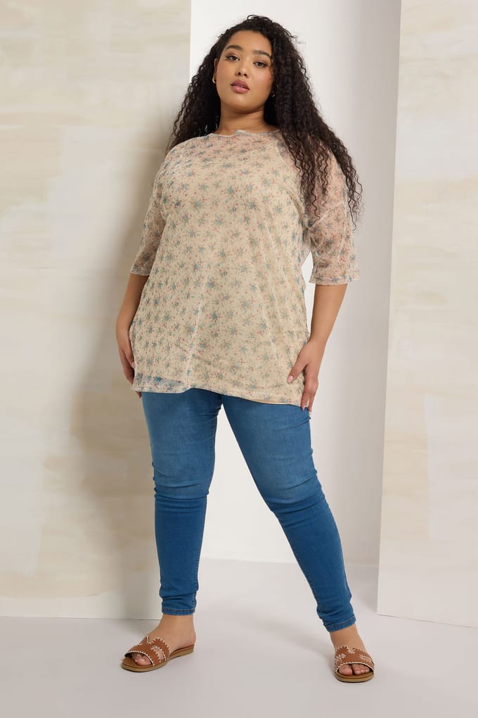 Yours Naturelbruine En Blauwe Oversized Mesh Top Met Bloemenprint Size 48