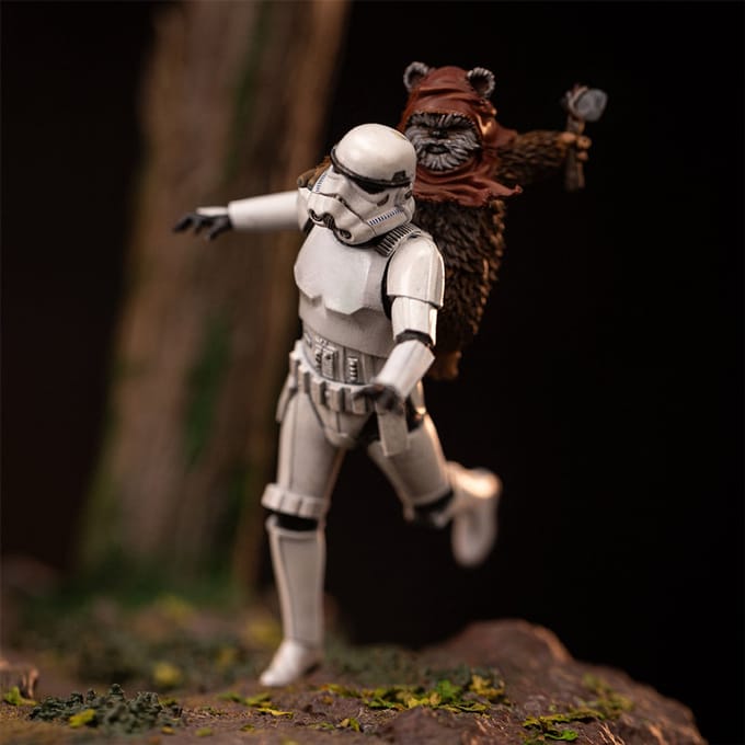 Iron Studios Star Wars AT-ST and Chewbacca Demi Art Scale 1/20 Statue