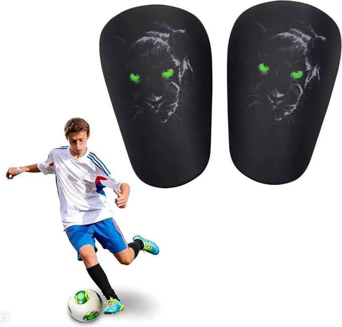 Solidchoice - Kleine Voetbalscheenbeschermer met Panterdesign