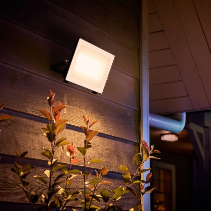 Philips Lois floodlight - UltraEfficient LED - Zwart - 15W - Helder warm licht; 3000K - Verstraler