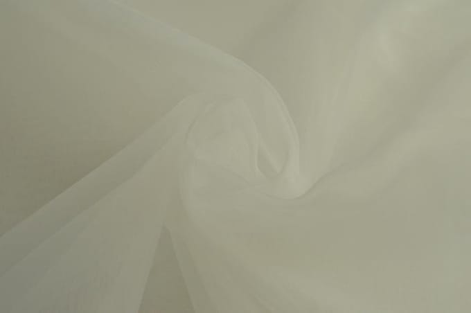 Organza stof - Gebroken wit - 150cm breed - 15 meter