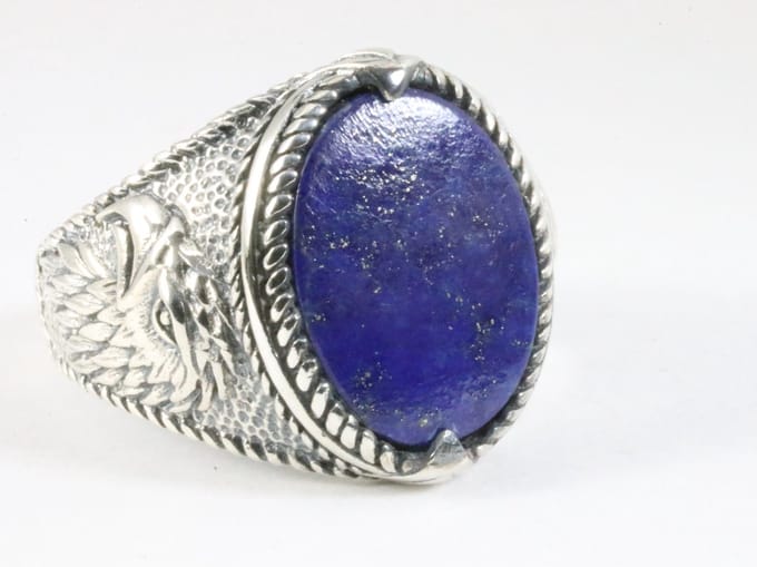 Zware bewerkte zilveren ring met lapis lazuli - maat 19