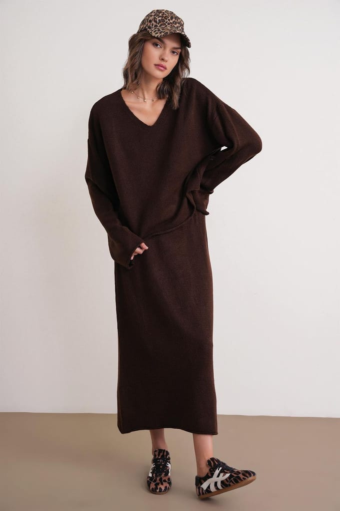 V-hals Gebreide Trui & Rok Co-ord Set