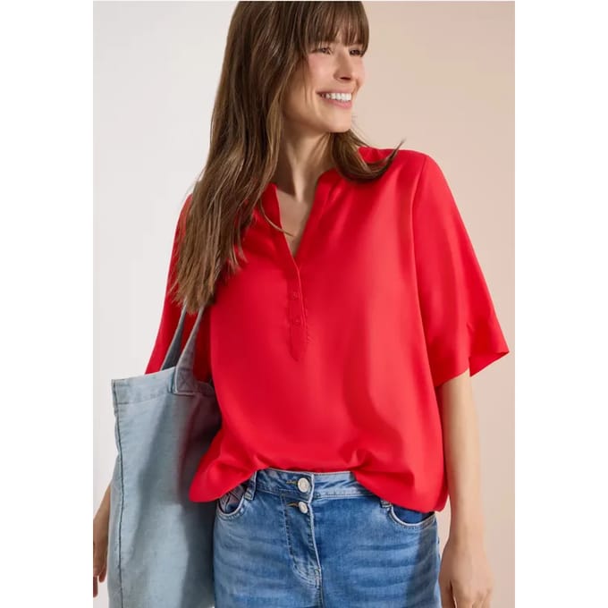 Blouse met korte mouwen en gespleten hals