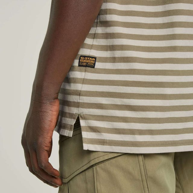 G-Star Nifous Stripe R T Ensis Green/dk Brick Stripe Taglia: XL | Magliette basic Outlet | Uomo | Verde