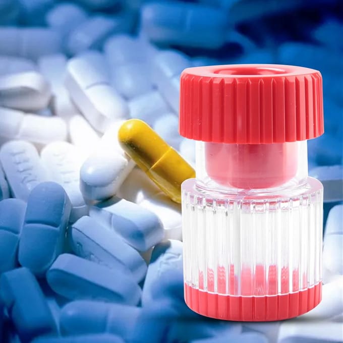Draagbare Lichtgewicht Pillenvermaler Pillencontainer Verpulveraar voor Medicijntabletten red